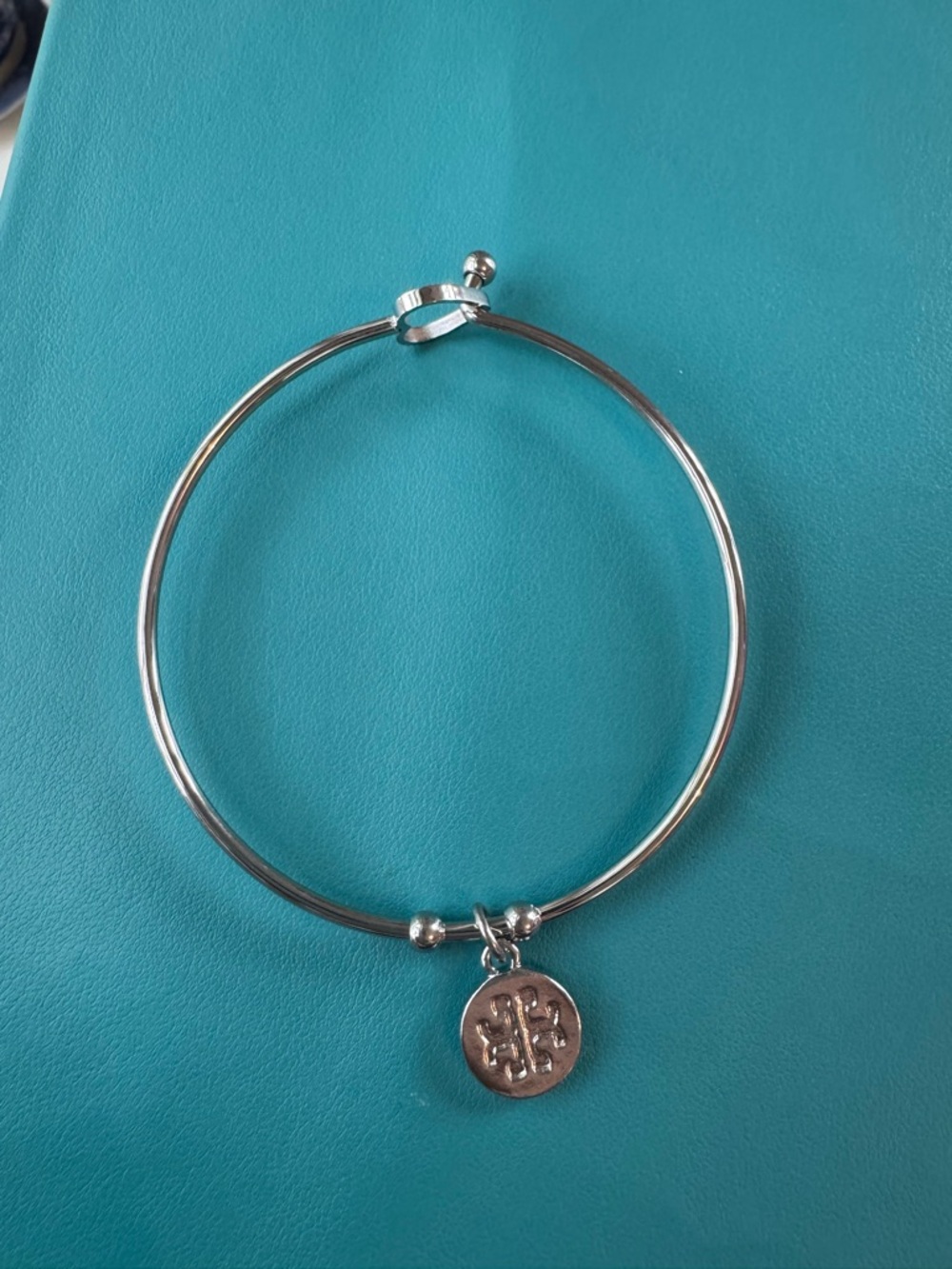 Upcycled authentic Tory Burch Silver Logo Disc Bangle Bracelet - Picture 4 of 7